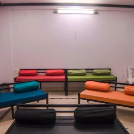 Happinest - The Backpacker'S Hostel-2